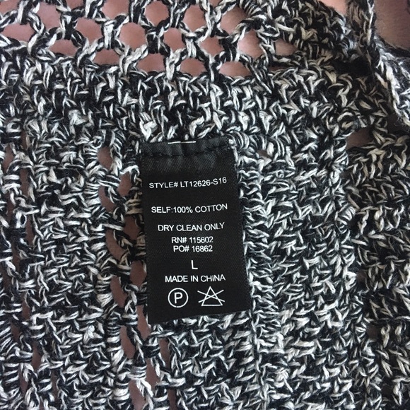 Boho Crochet Top with Criss Cross Straps (L) - Picture 8 of 10